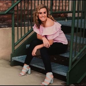 Meet your Posher, Brooke